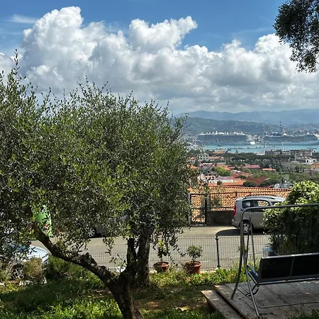 Il Giardino Su Spezia Дом отдыха Специя